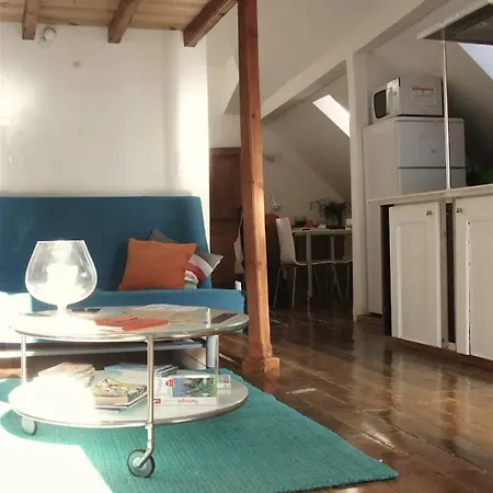 Whome Sol D'alfama Апартаменты Лиссабон