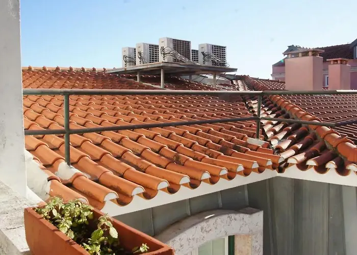 Whome Sol D'alfama * Lisbon